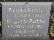 Bahlo, Auguste * 1885, + 1977   Bahlo, Bruno * 1908, + 1975 
