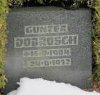 Dobrosch, Gnter * 1904, + 1972   Khne, Hedwig * 1904, + 1981   Khne, Kurt * 1900, + 1985   Struck, Ruth (geb. Khne) * 1926, + 1960   Struck, Wilburg Ostara * k.A., + 2005 