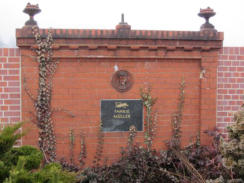 Mller * k.A., + k.A. 