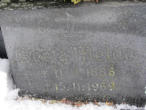 Jursch, August * 1884, + 1975   Jursch, Hedwig * 1884, + 1961   Schwaten, Elisabeth * 1908, + 1962   Schwaten, Franz * 1905, + 1974   Wittek, Werner * 1928, + 1990 