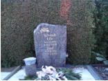 Schub Ella * 11.12.1919 + 16.05.2004 ; Schub Josef * 12.04.1921 + 29.05.2005