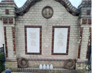 Grgig Hans-Joachim* 11.12.1920 + 27.05.2007 ; Elli Grbig (geb. Melde) 28.12.1913 + 27.07.2007 ; Paul Grbig* 28.09.1876 + 10.11.1957 ; Alma Grgig (gebr. Welinsky)* 13.12.1893 + 16.11.1979