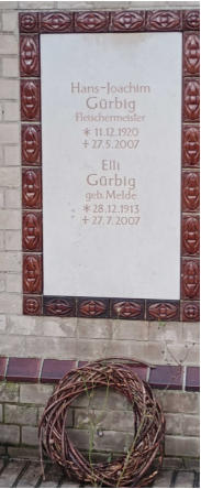 Grbig Hans-Joachim* 11.12.1920 + 27.05.2007 ; Elli Grbig(geb. Melde)* 28.12.1913 + 27.07.2007 ; Paul Grbig* 28.09.1876 + 10.11.1957 ; Alma Grbig(geb. Welinsky)* 13.12.1873 + 16.11.1979