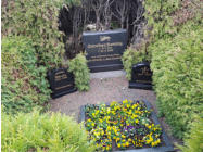 Dorothea Dembny* 11.07.1914 + 30.02.2002 ; Gedenken Eltern Friederike & Karl Dembny ;  Alfredo* 1926 + 2003 ; Lilo* 1920 + 2004