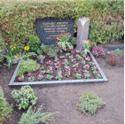 Grenitz Eckhard* 13.06.1937 + 14.05.2020 ; Drthe Krenitz*  12.08.1940 + 6.03.2022 ; Gerda Krause* 14.02.1923 + 9.06.2005