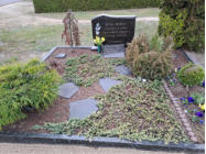 Gebert Erika* 18.07.1924 + 21.07.2006 ; Karl-Heinz Gebert* 13.02.1925 + 20.04.2014 ; Gedenken an Marta* 1895 + 1970 ; Erich 1891 + 1915