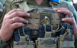 Bei einer R�ckkehr in di Ukraine drohen ihnen wegen Desertion mehrj�hrige Haftstrafen.